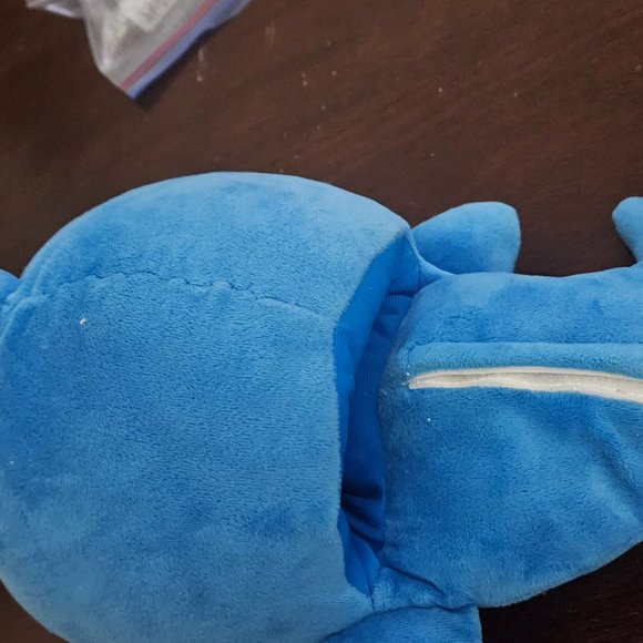 plush baby shark puppet sings baby shark song size 3 baby shark sandals. - Picture 7 of 10